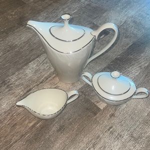 Lenox weatherly China